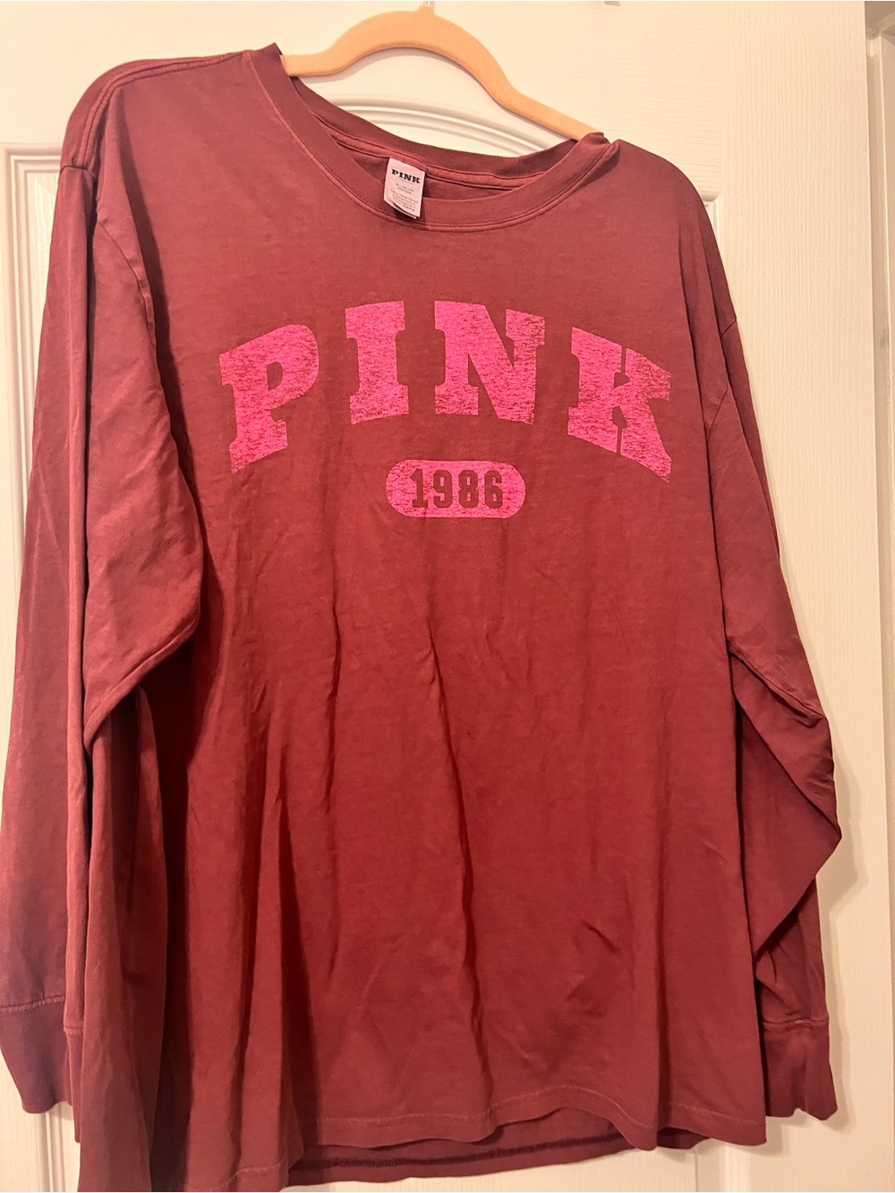 PINK Victoria's Secret Crewneck Tee in Burgundy and Pink Tag